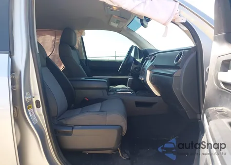 2015 Toyota Tundra Sr5 5.7L V8 z USA, uszkodzony, nr VIN 5TFDW5F17FX480793